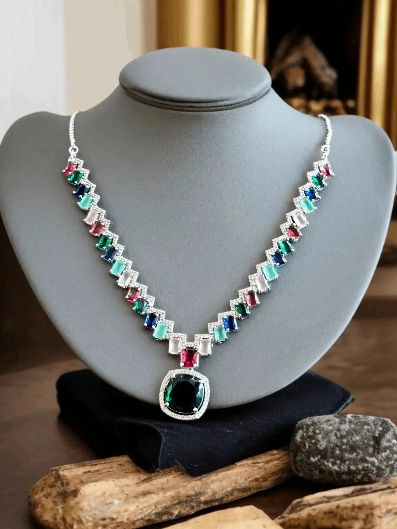 Blue Enigma Necklace Set.