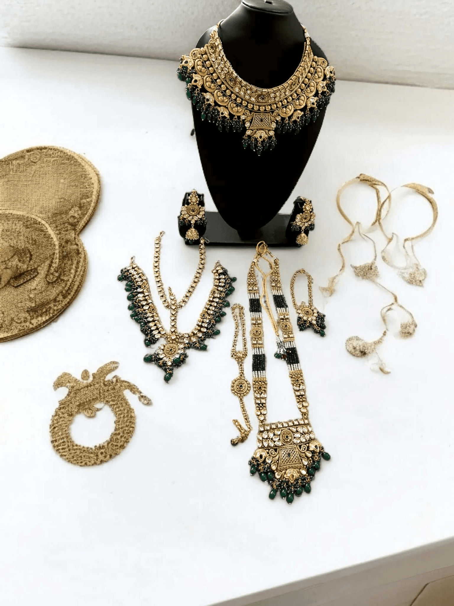 Blue Enigma Necklace Set.
