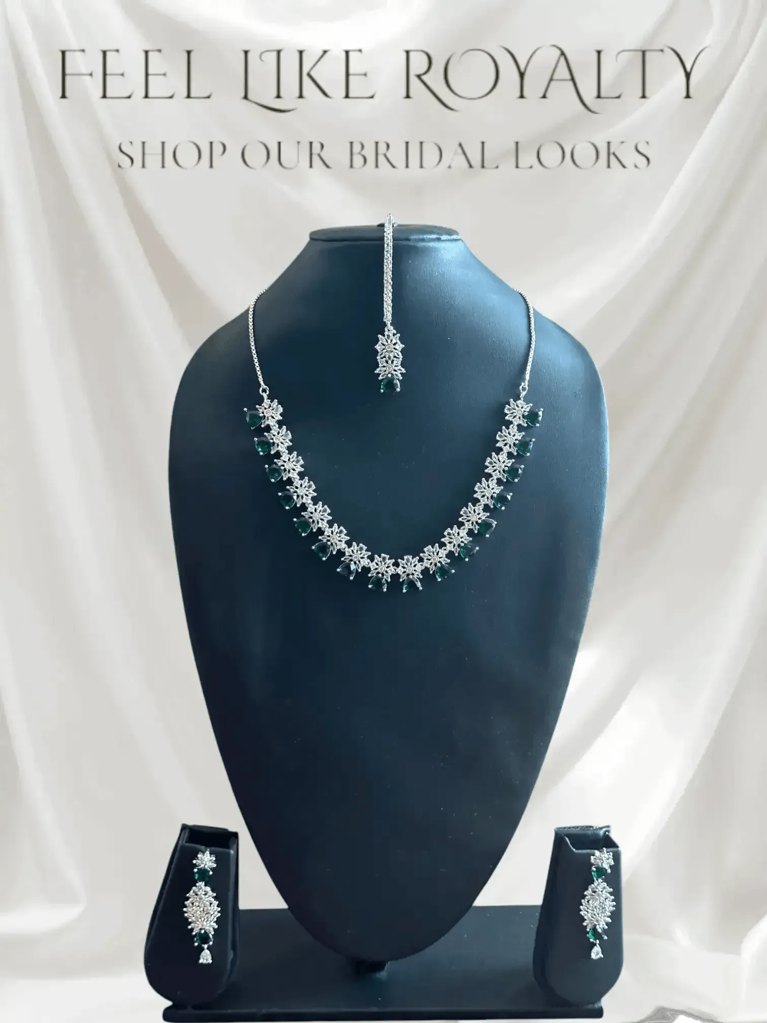 Blue Enigma Necklace Set.
