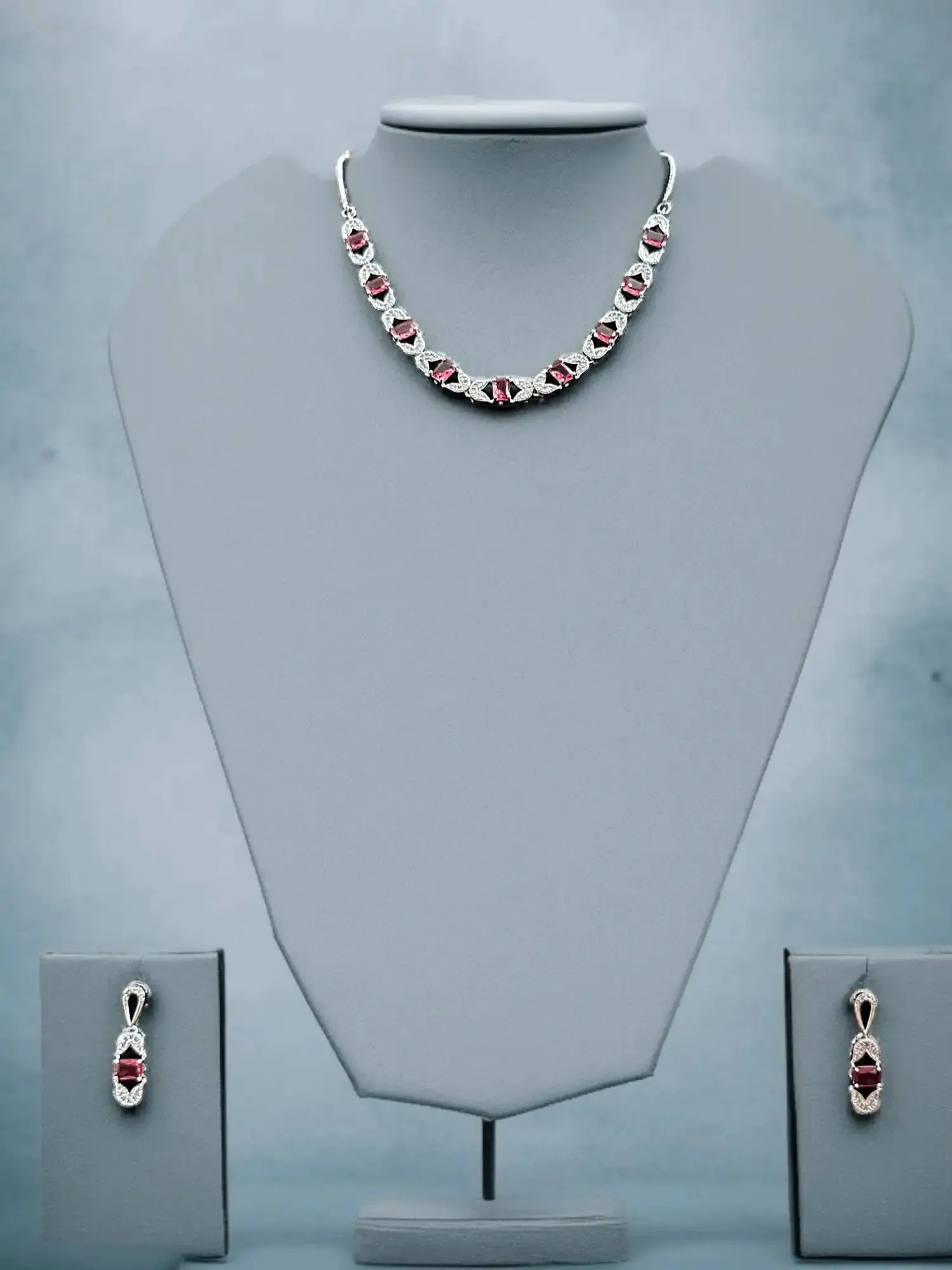 Blue Enigma Necklace Set.